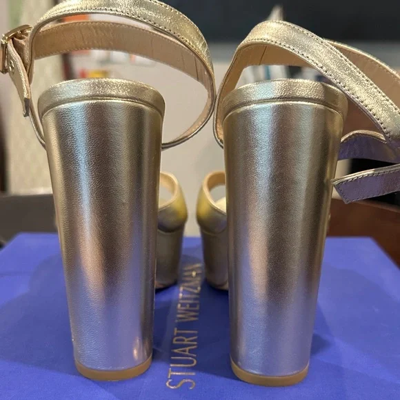 Stuart Weitzman Metallic Gold Heels - Picture 7 of 9